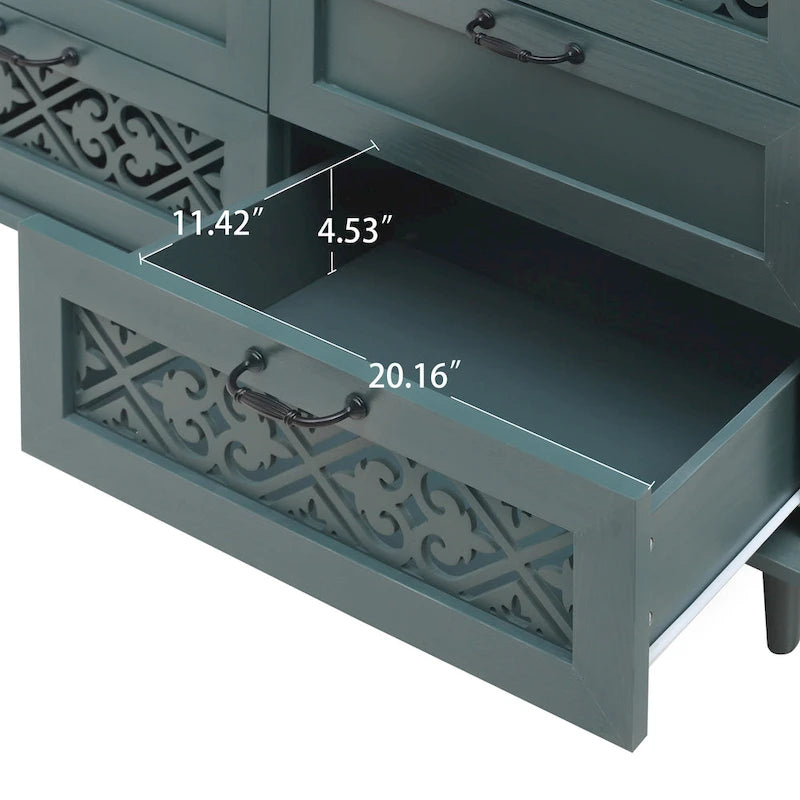 Cassettiera orizzontale a 7 cassetti in stile retrò con pannello dei cassetti intagliato e maniglia in metallo per camera da letto, soggiorno