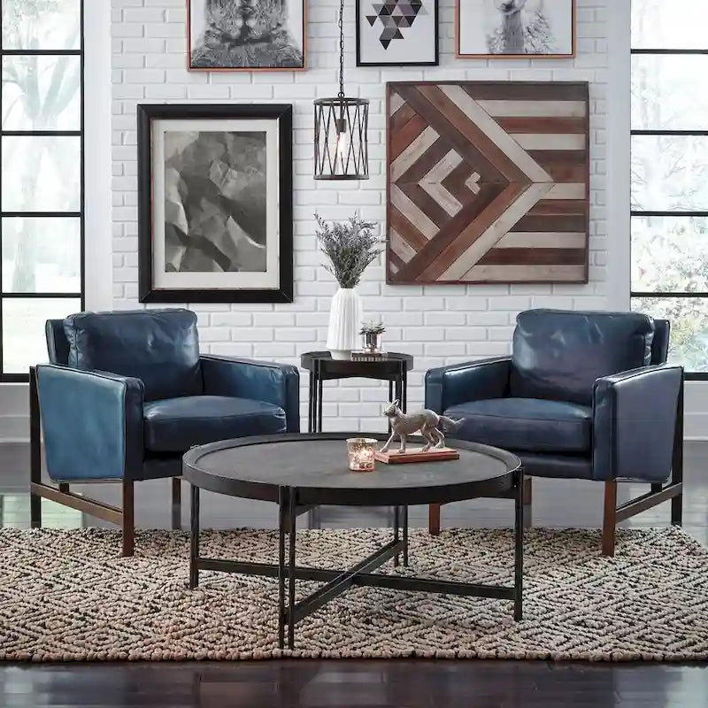 Poltrona Club in pelle blu con struttura in ottone 22W x 21D x 18.5H