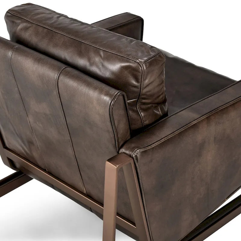 Poltrona Club in pelle blu con struttura in ottone 22W x 21D x 18.5H