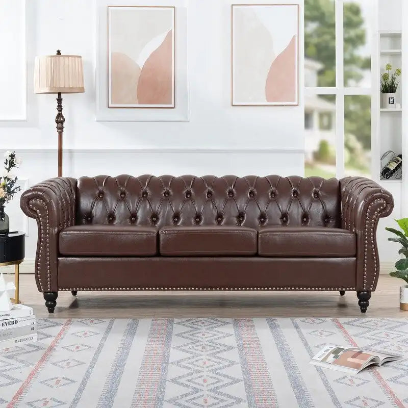 Divano Chesterfield a 3 posti con braccioli arrotolati in PU da 84,65".